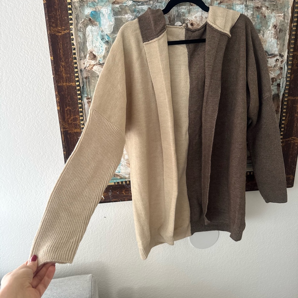 Two-Tone Open Front Cardigan - Picture 3 of 4